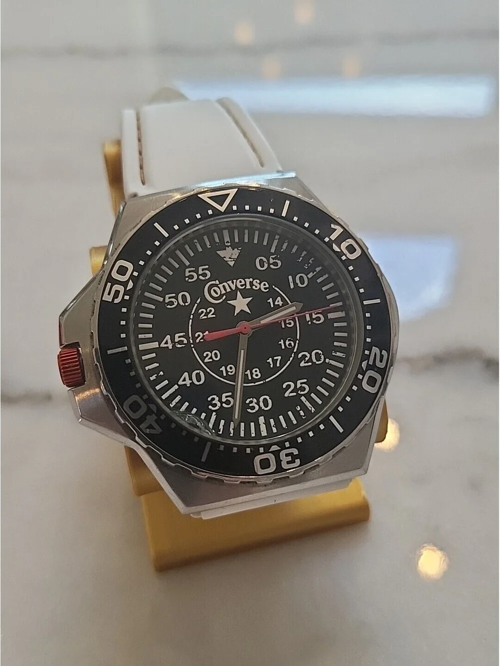Converse Foxtrot Silicone Mens Watch Diver Style Working New Battery OrginalBand